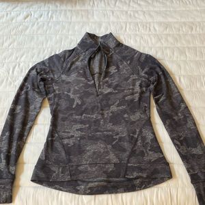 Lululemon Quarter zip Camo size 6